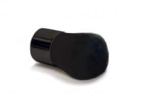 kabuki-brush-advance-mineral-makeup
